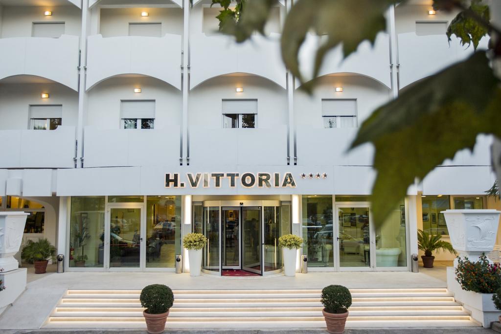 Hotel Vittoria Riccione Eksteriør bilde